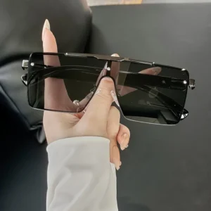 COOL UNIQUE CHOICE - The unique sunglasses is inspired by the classic pilot design